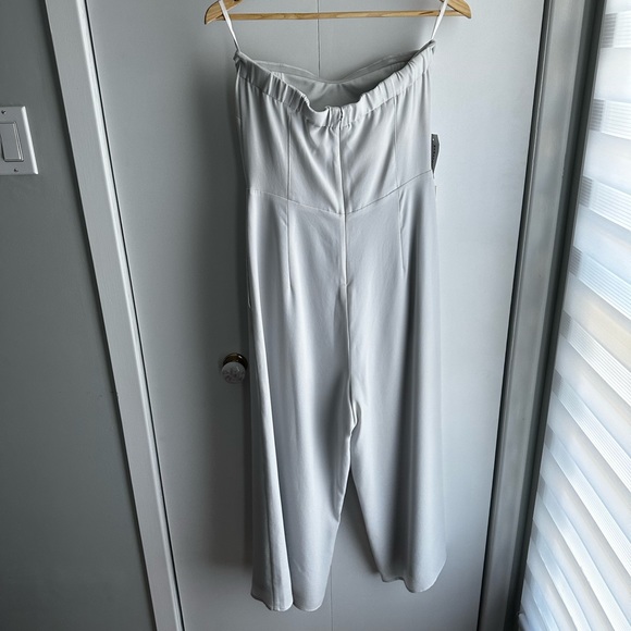 Babaton Robshaw Jumpsuit in Light Grey - Picture 5 of 9